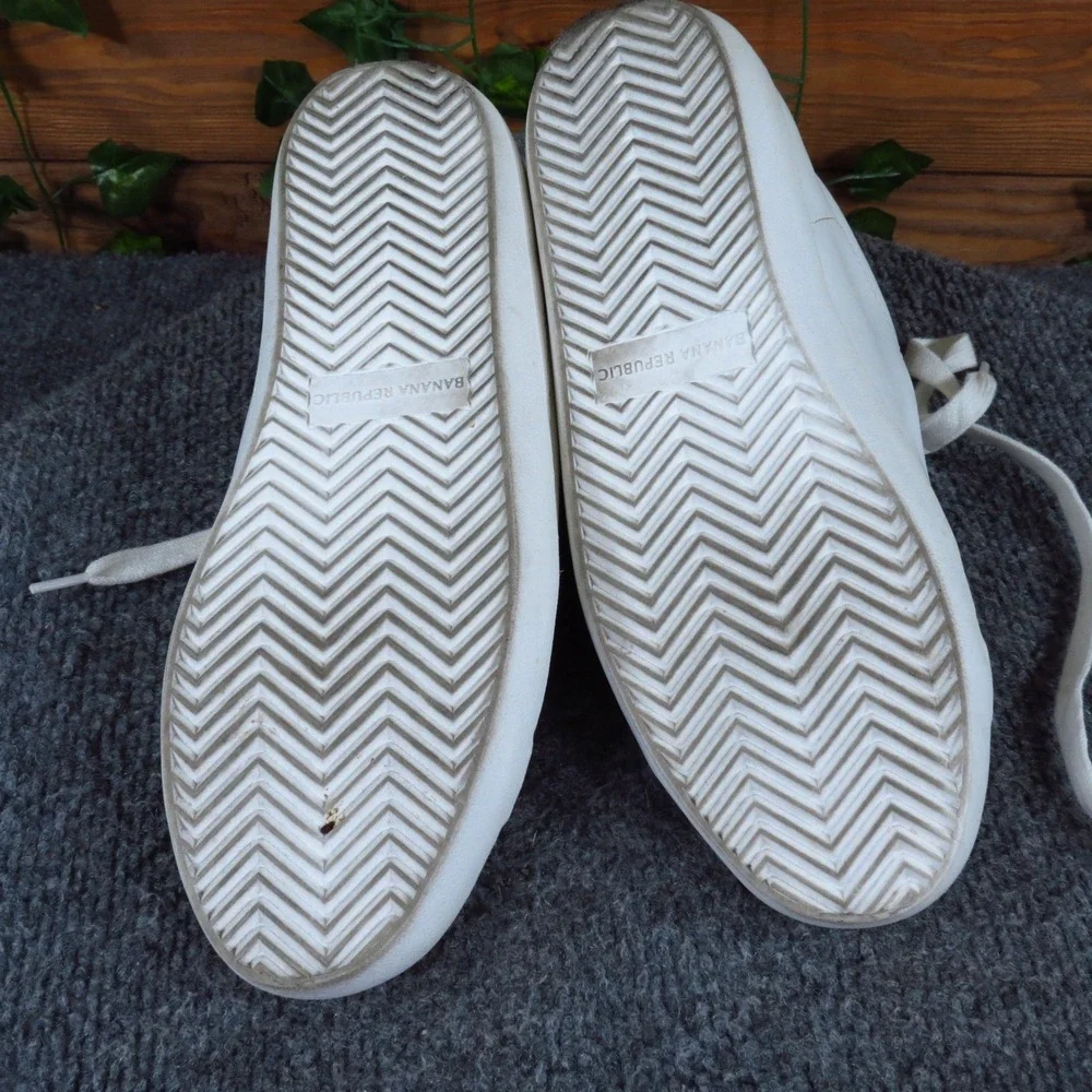 Banana Republic Essential Womens Sneaker Size 8M Walking White Leather Low Top